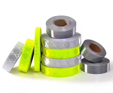 Светоотражающие элементы для личной безопасности